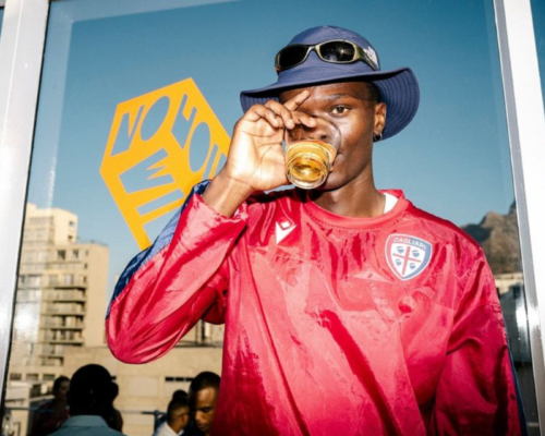 NO HOUSE WINE, DE WIJN DIE MEER DAN 130 HUIZEN BOUWDE IN ZUID AFRIKA.